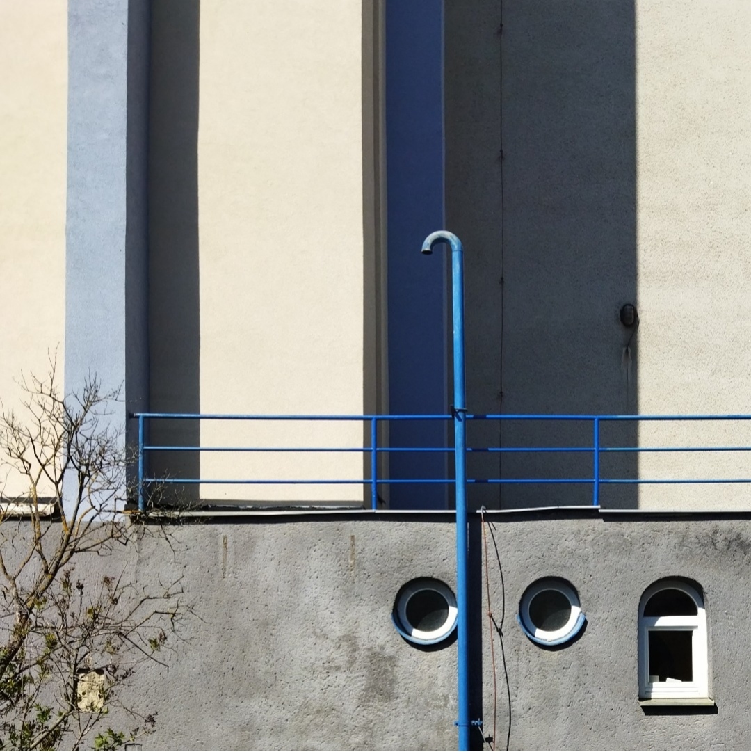 Detail budovy Biskupského gymnázia (1939) (Foto: J. Sochor)