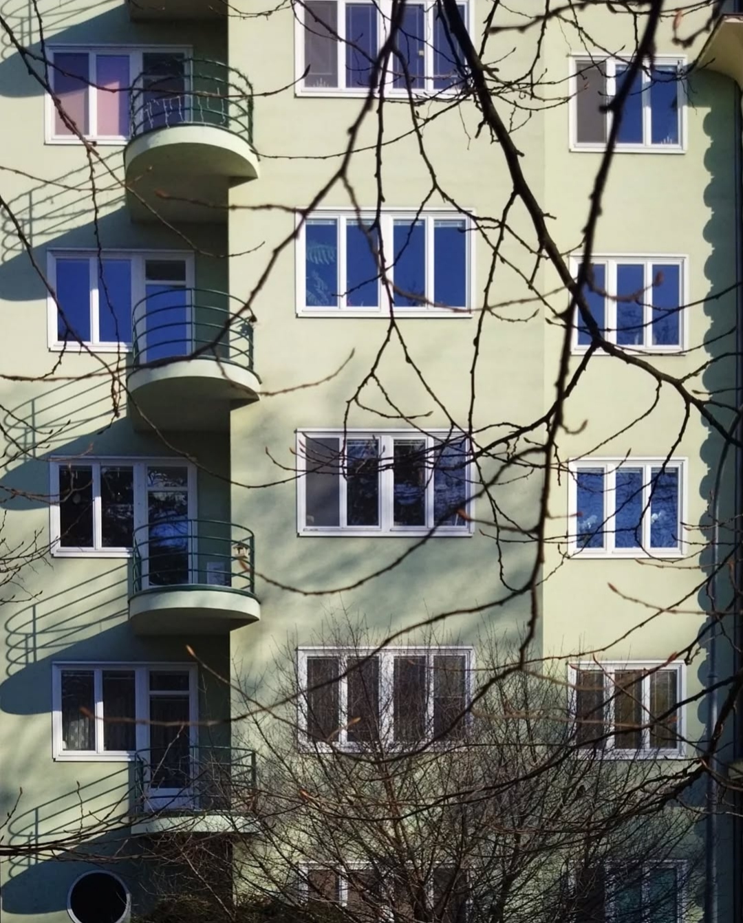 Nájemní dům Otto Eislera (1935) (Foto: J. Sochor)